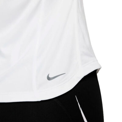 BLUSA NIKE FAST FN2518-100 - Image 3