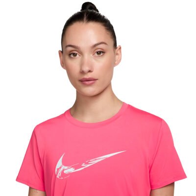 BLUSA NIKE ONE SWOOSH FV6373-629 - Image 5