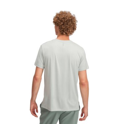 PLAYERA UNDER ARMOUR LAUNCH SHORTSLEEVE 1382582-377 - Image 2