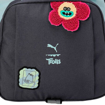 MOCHILA PUMA X TROLLS GRIS CELESTE 091031-01 - Image 4