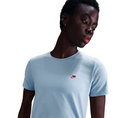 BLUSA NIKE NSW TEE CREW DZ4680-413 - Image 4
