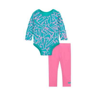 CONJUNTO NIKE JOIN THE CLUB INF 06L044-AFN