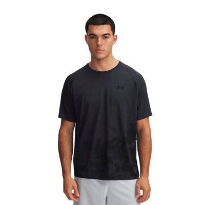 PLAYERA UNDER TECH FADE 1390209-016