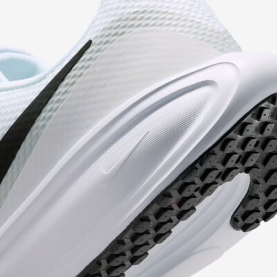 TENIS NIKE REVOLUTION 8 HJ9198-101 - Image 4